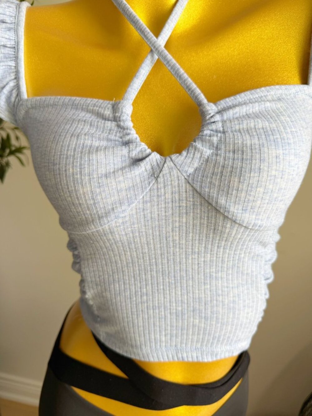 Light Blue Ruffle Halter Ruched Crop Top Size S - Picture 2 of 5